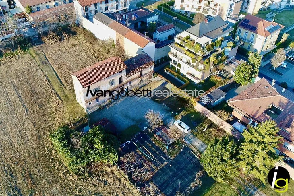Õhuvaade - Rustic Farmhouse with Views in Busto Arsizio