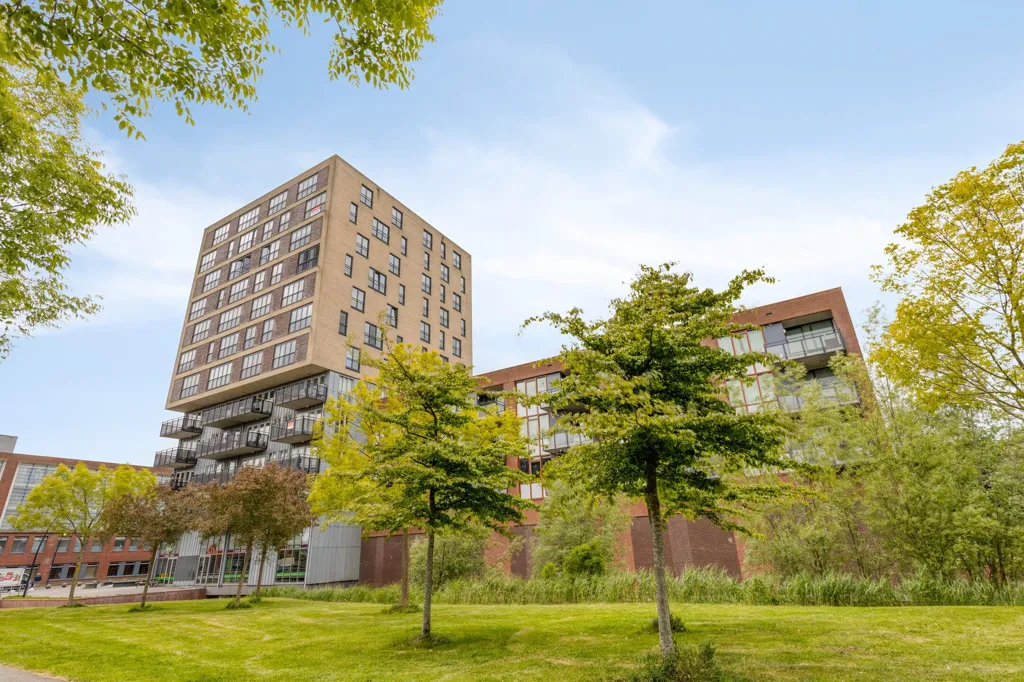 Aed - Galerie Flat with Balcony in Stad van de Zon