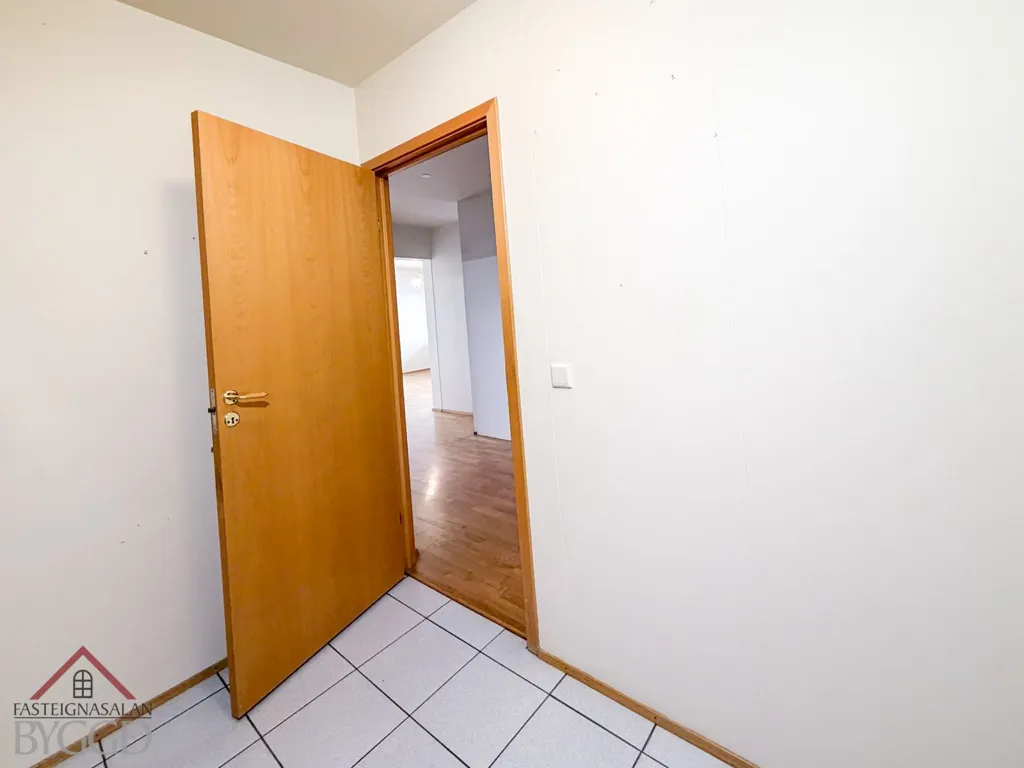 Entrée - Apartment with West Balcony in Reykjavik