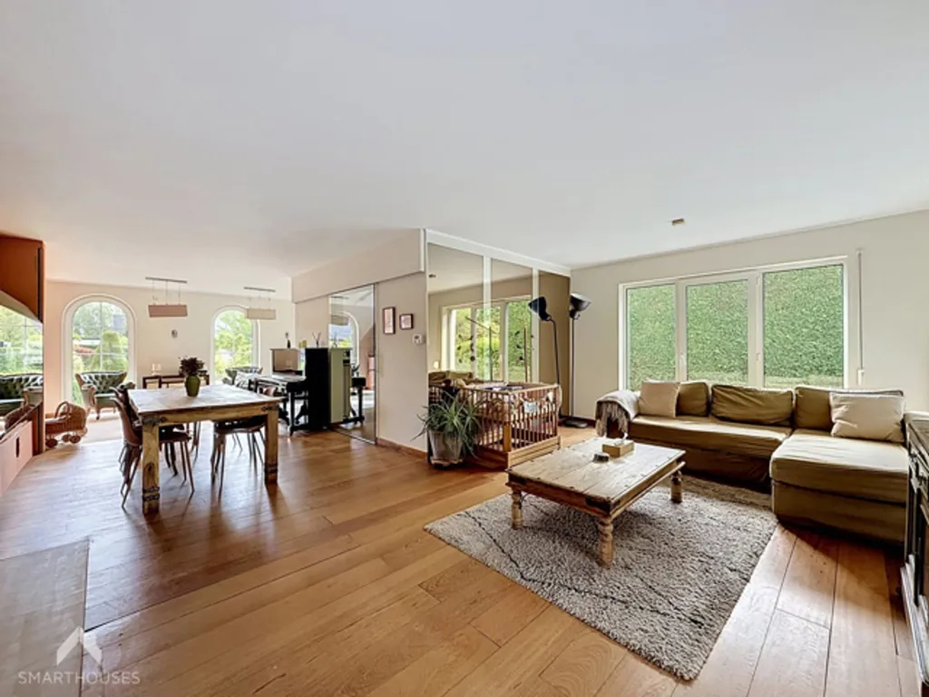 Living Room - Bright House with Garden in Semi-Detached Setting