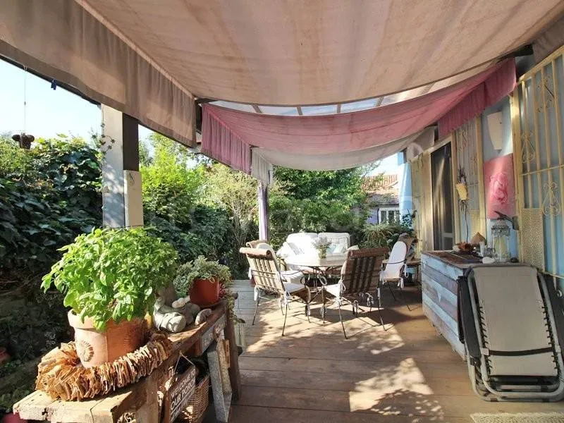 Terrazza - Villa with Panoramic Garden in Dogliani Castello