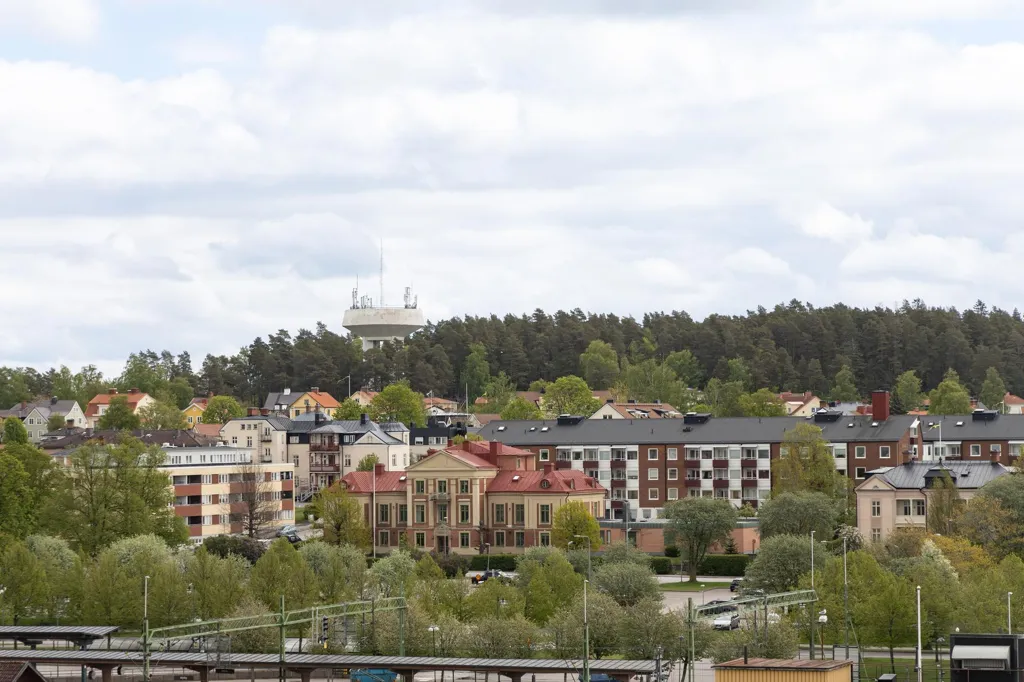 Modern Flat with Two Balconies in Södra Strandvägen