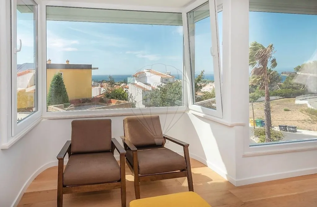 Balcony - Luxury Villa with Ocean View in Cascais