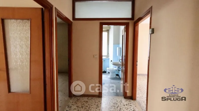 Entrée - Four-Bedroom Apartment in Talamona Centre