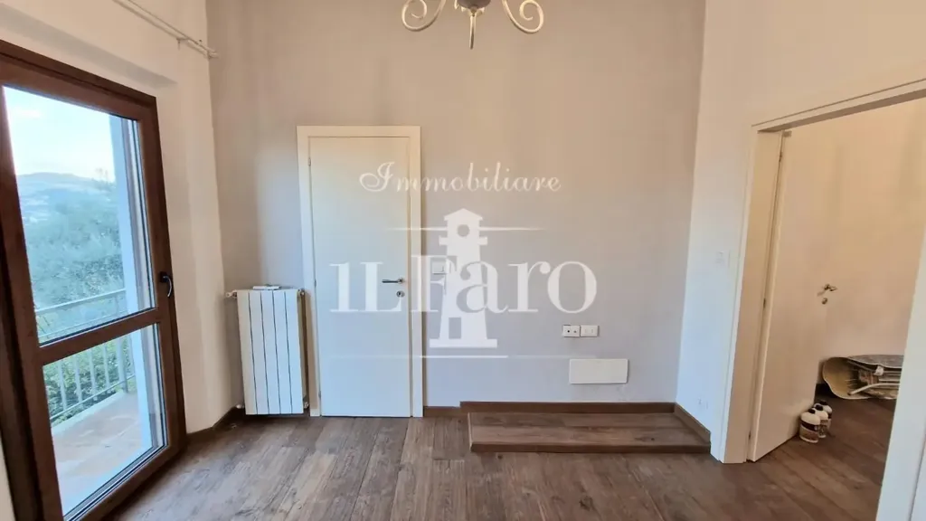 Pièces - Terraced House with Terrace in El Castello, Signa