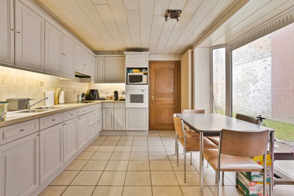 Cucina - Income Property with Central Location in Veurne