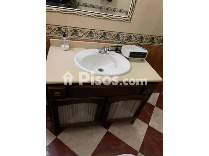 Vannitoad - Flat with Commercial Space in Los Angeles, Lorca