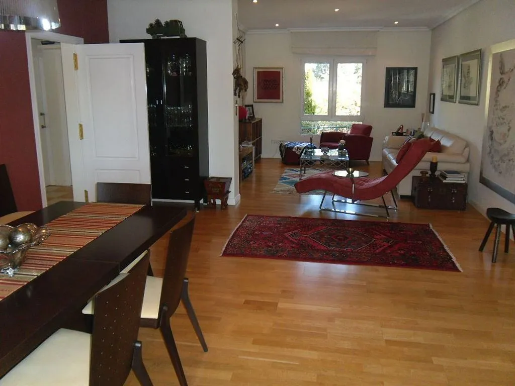 Salle à manger - Chalet with Pool and Terrace in Boadilla Park