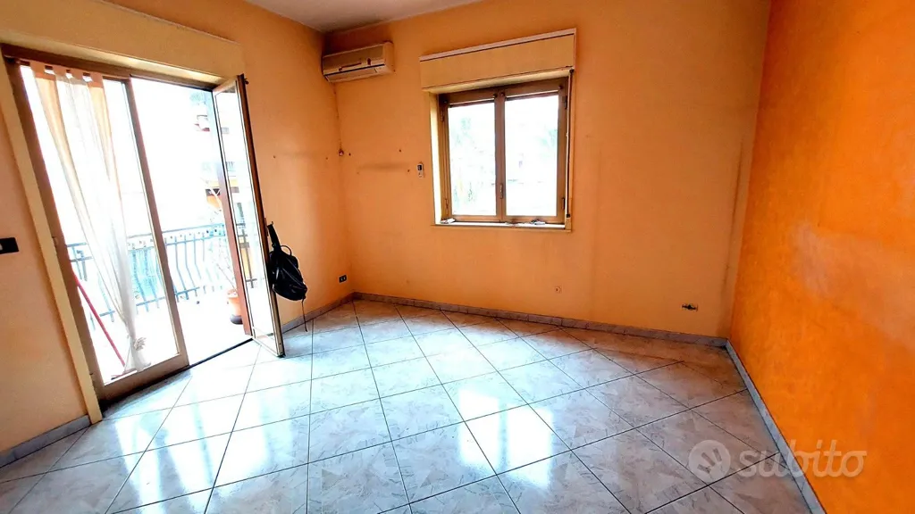 Toad - Bright Apartment with Triple Exposure in Giarre/Riposto