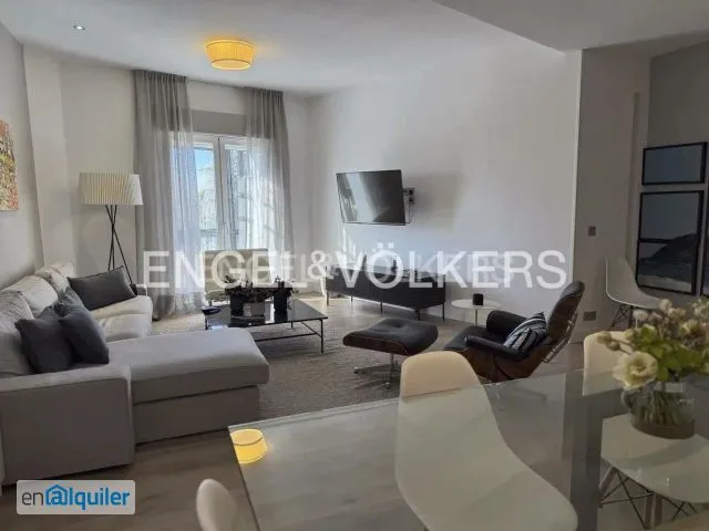 4 magamistoaga korter asukohas Madrid