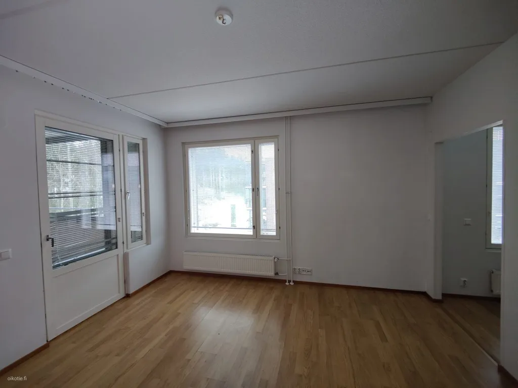Pièces - Modern Apartment with Balcony in Suurpelto, Espoo