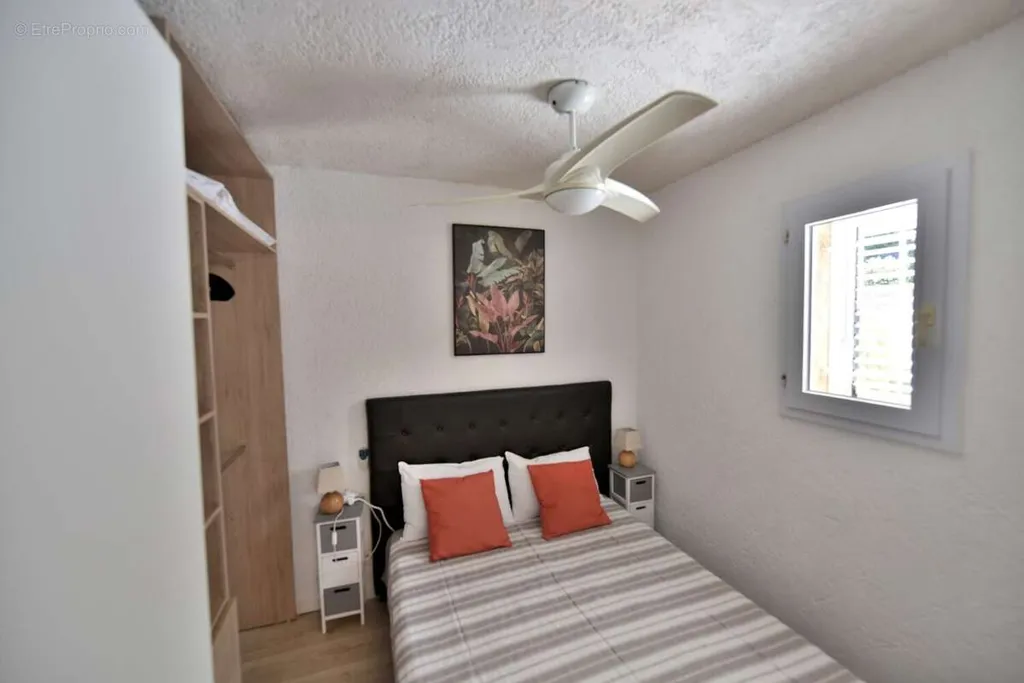 Magamistoad - Apartment with Sea View and Pool in Monticello