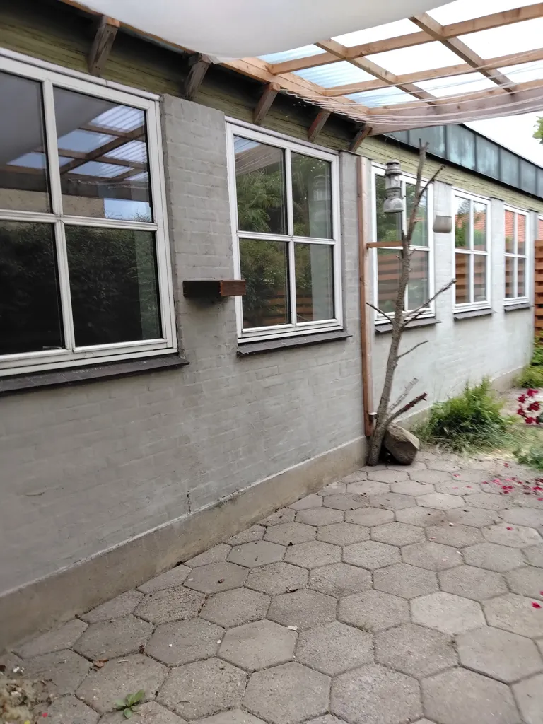 Aed - Ground Floor Flat with Balcony in Høng