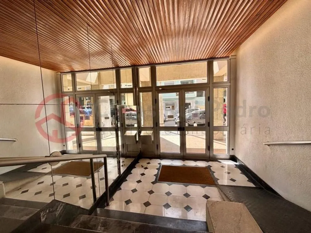 Esik - Luxury Flat with City View in Almada