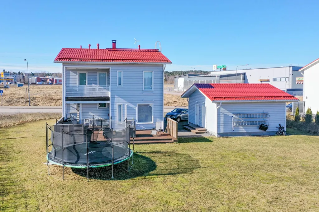 Välivaade - Contemporary Villa with Lake View in Vihti