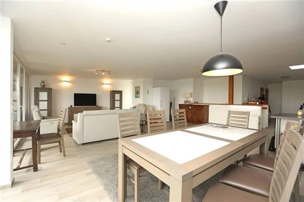 Söögituba - Apartment with Terrace in Bertrix Centre