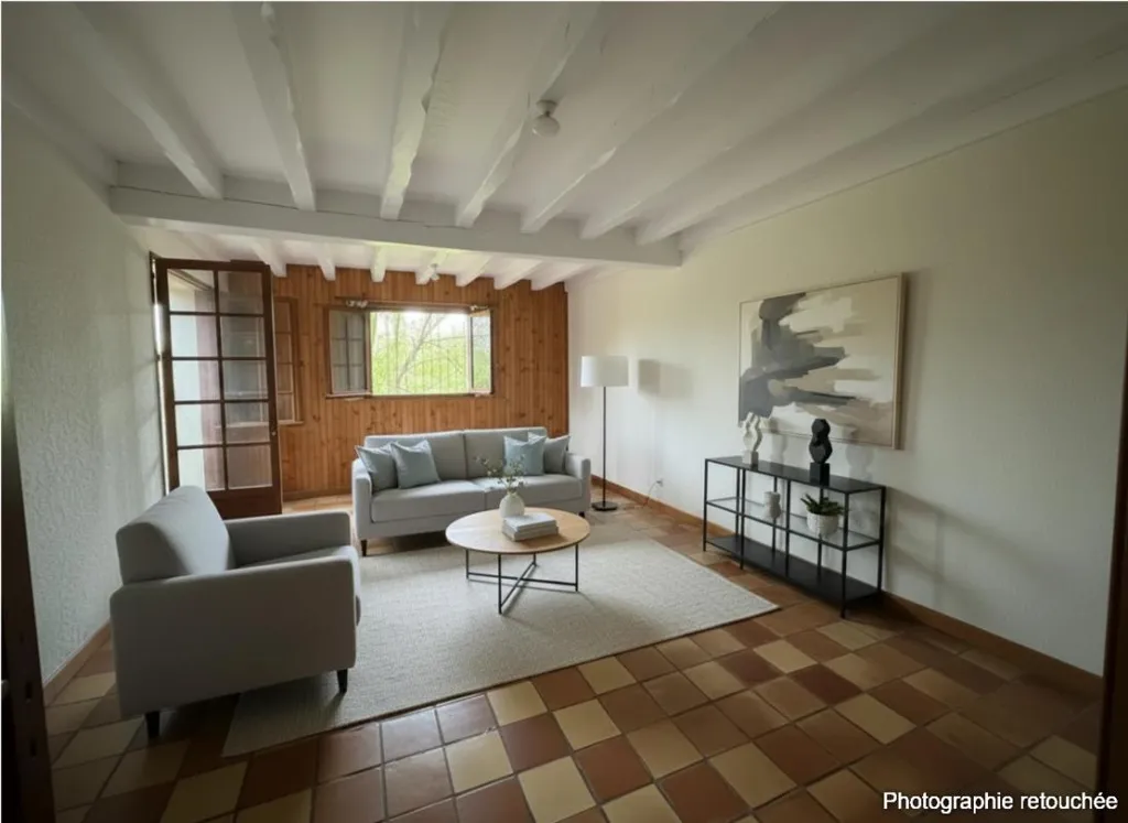 Séjour - Maison à rénover avec véranda à Thenac