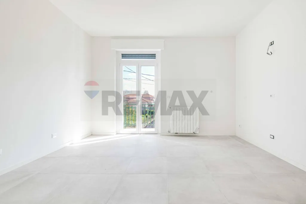 Pièces - Modernised Two-Bedroom Apartment in Arsago Seprio