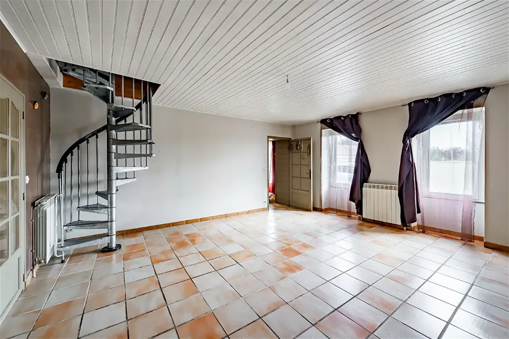 Maison 9 pièces à Cussac Fort Medoc