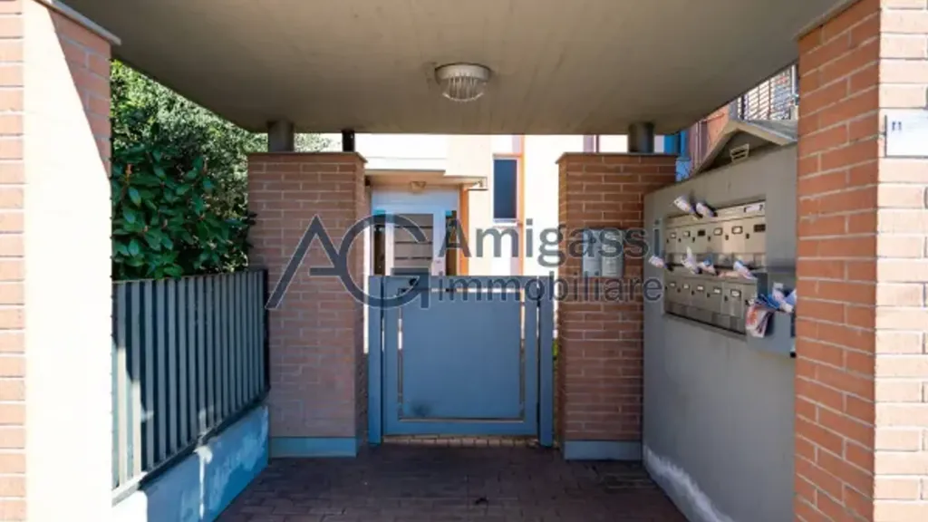 Esik - Luxury Duplex with Balcony in Scanzorosciate