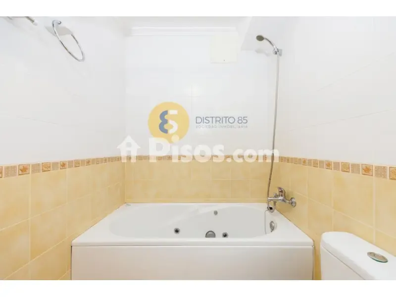 Vannitoad - Modern Flat with Garden View in O Rosal