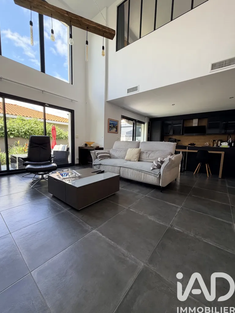 Elutuba - Contemporary Villa with South-Facing Garden in Toulouges