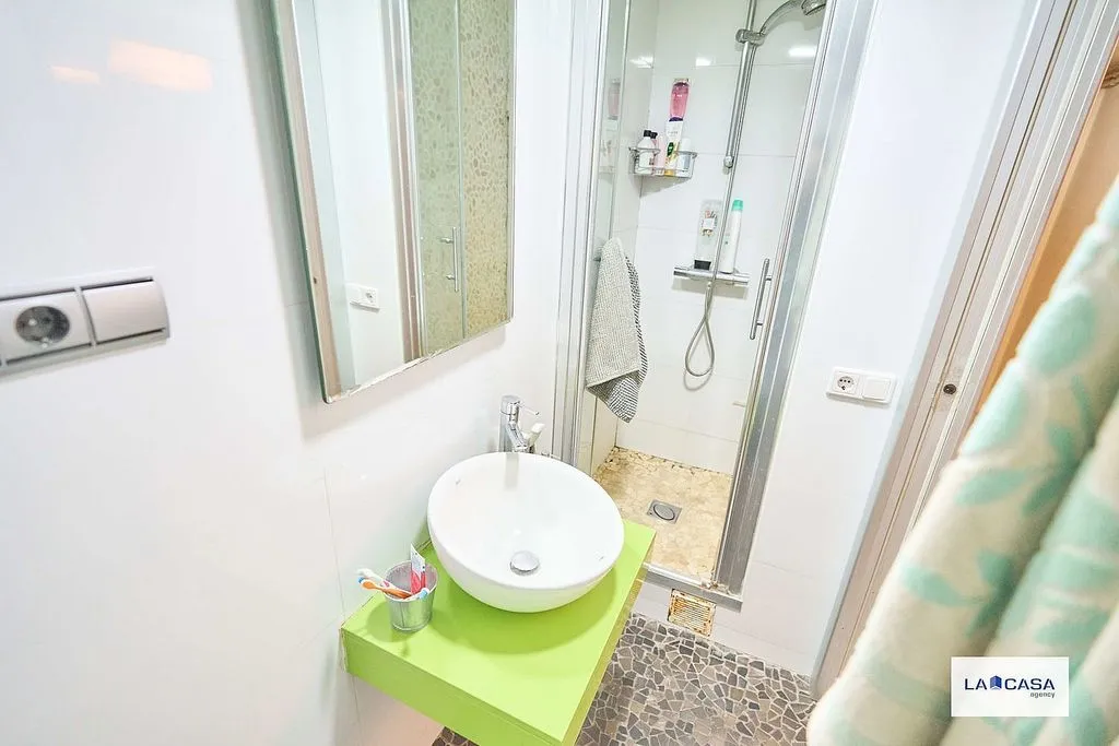 Salles de bain - Apartment with Terrace in Creu Coberta