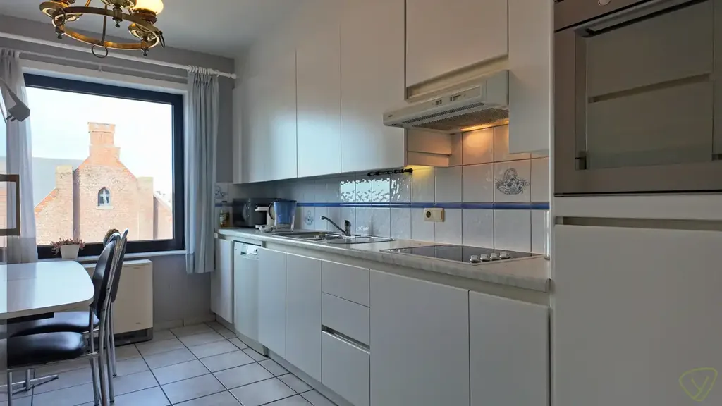 Köök - Spacious Flat with Terrace in Eeklo
