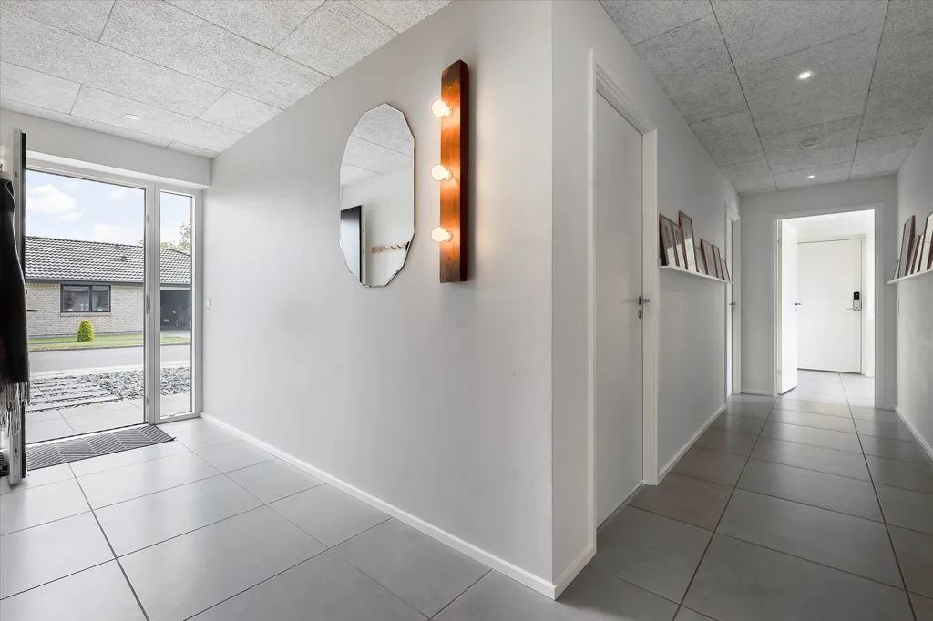 Entrée - Contemporary Villa with Garden in Aars