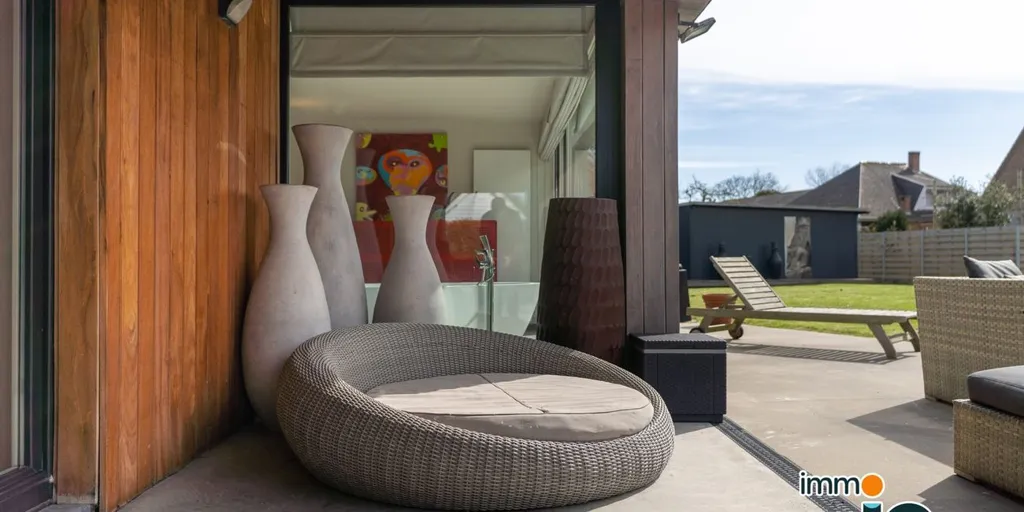 Terrasse - Maison avec Grand Jardin à Bredene, Proche de la Mer