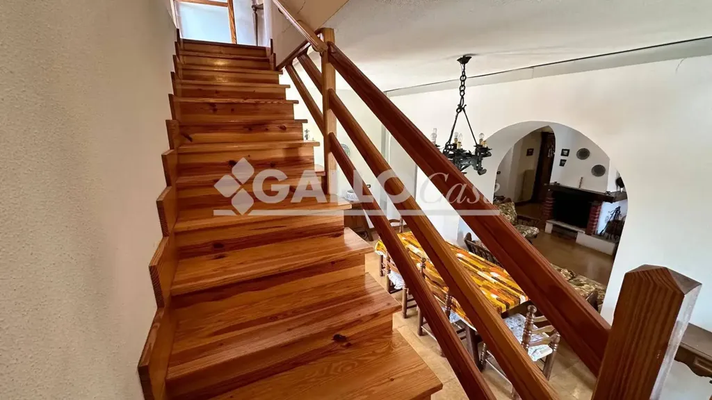 Rooms - Villa with Multiple Apartments near Camigliatello Silano