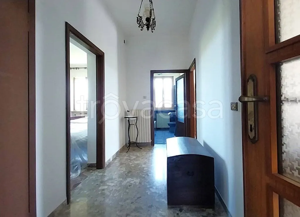 Hallway - Rustic House with Garden in Cannara