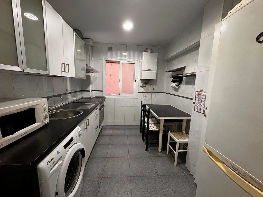 Cuisine - 3-Bedroom Flat with Terrace in Comillas