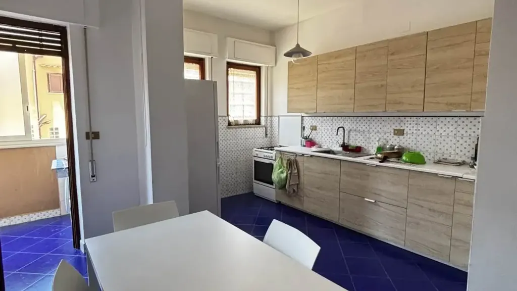 Cuisine - Spacious Apartment with Balcony in Palermo