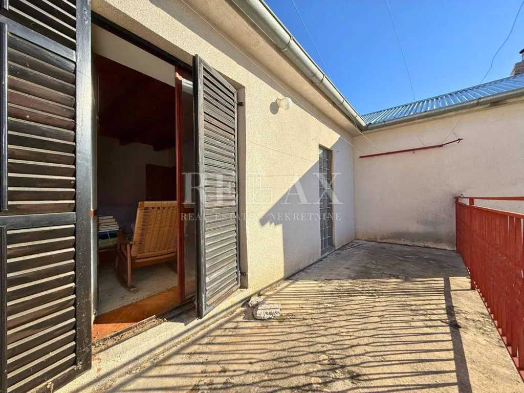 Terrazza - Historic House with Garden in Bribir