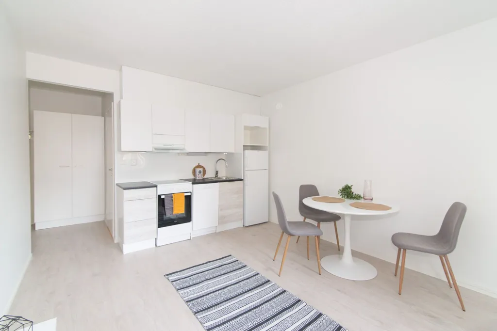Köök - Fully Renovated Flat with Balcony in Oulu