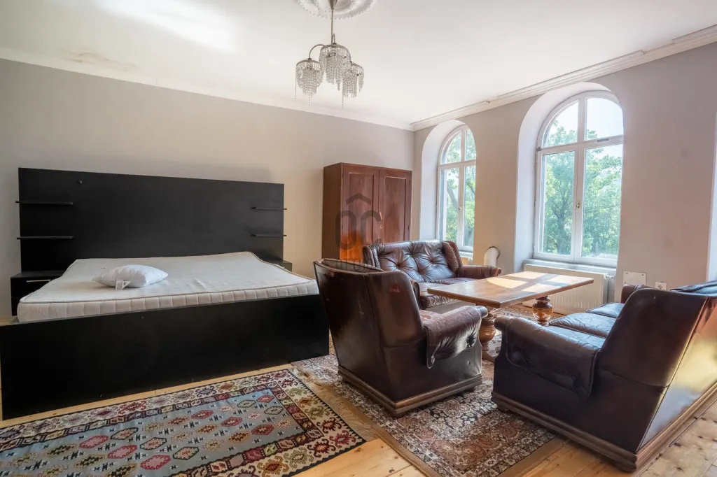 Magamistoad - Historic Villa with Event Space in Nemesvita