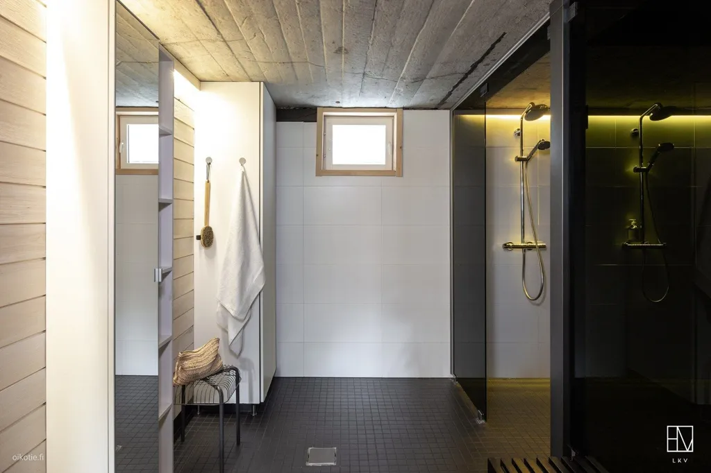 Salles de bain - Converted Loft with Sauna in Lempäälä