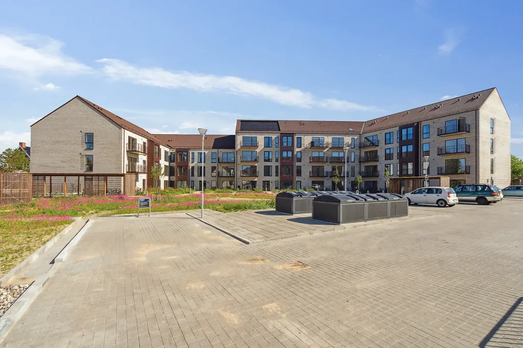 Välivaade - 3-Bedroom Flat with Terrace in Odense S