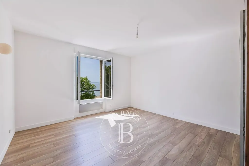 Toad - Seafront Apartment in Saint-Nazaire