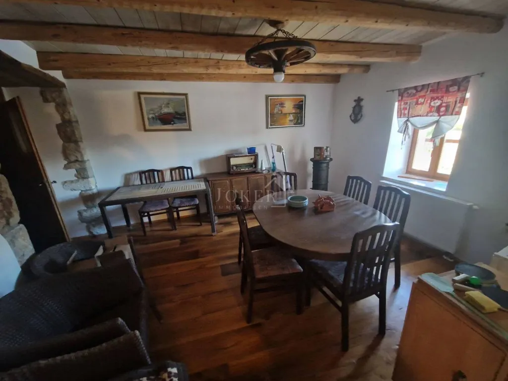 Söögituba - Renovated Stone House with Pool in Mošćenička Draga