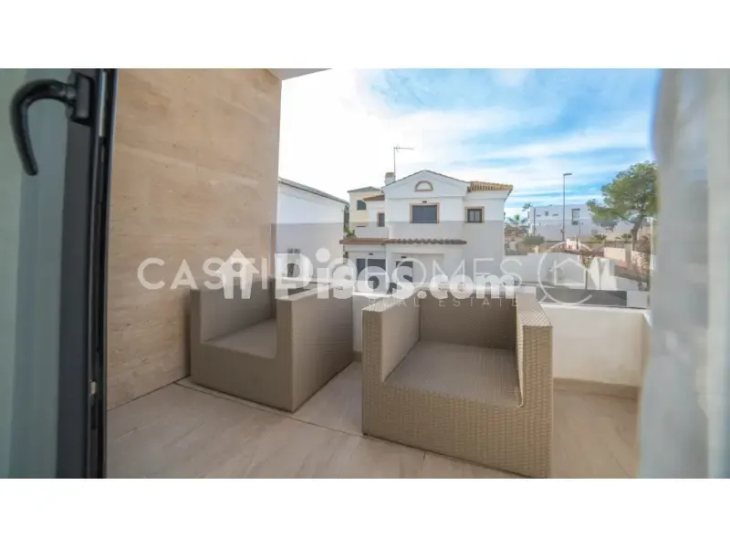 Terrace - 3-room house in ES