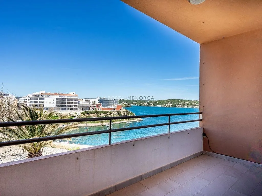 Balcon - Renovated Flat with Harbour View in Es Castell