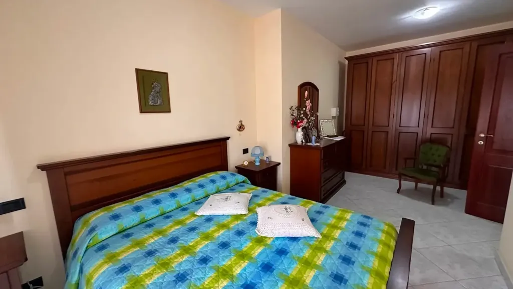 Chambres - Apt with South-Facing Terrace in Avezzano