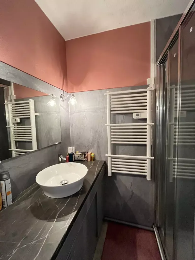 Salles de bain - Appartement avec Vue sur la Loire à Decize