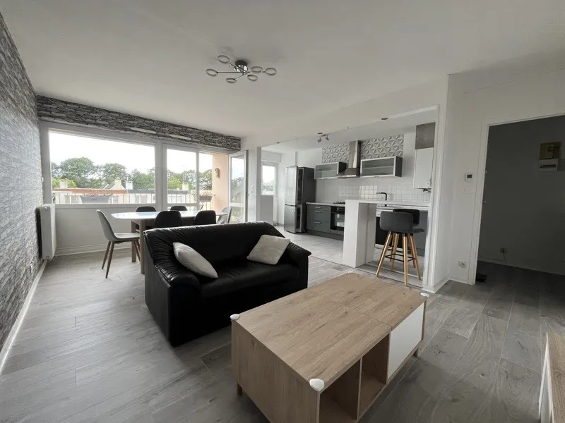 Soggiorno - Renovated Flat with Balcony in Quimper