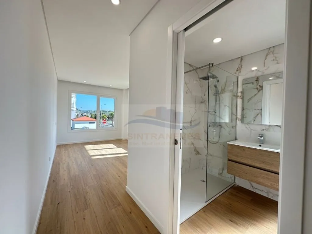 Vannitoad - Luxury Flat with Terrace in Mafra