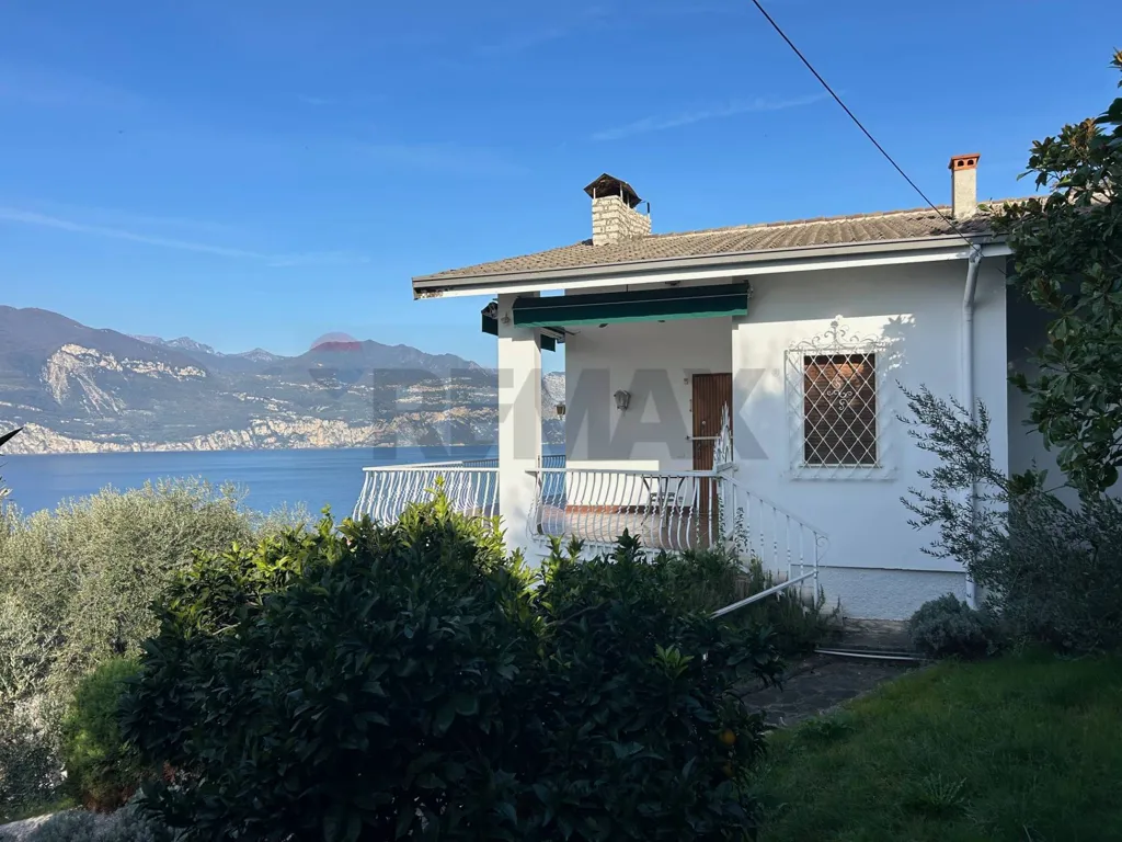 Esterno - Villa with Panoramic Lake View in Brenzone