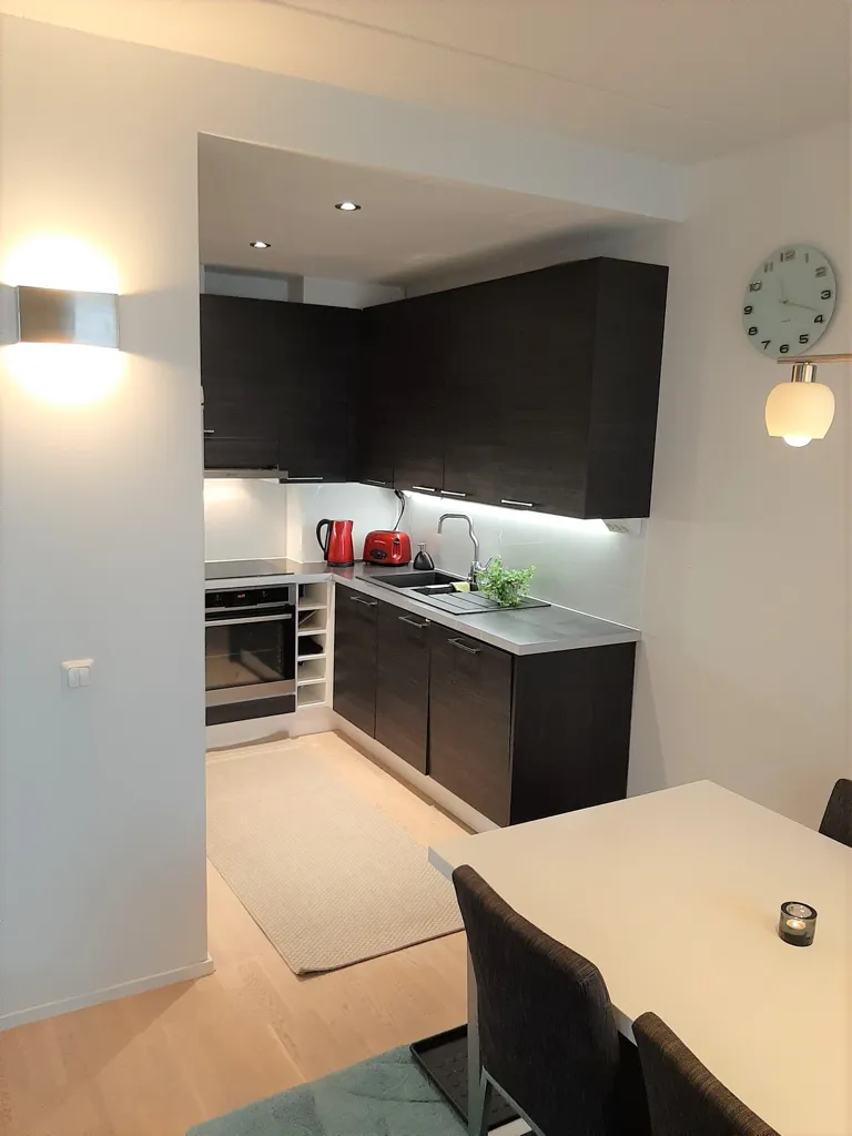 Dining Room - Bright Two-Bedroom Apartment with Sauna in Pitäjänmäki