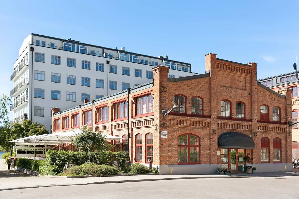 Välivaade - Spacious Two-Bedroom Flat with Balcony in High Location